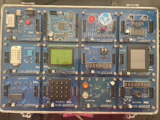 基于FPGA的汽车尾灯控制器设计Veri