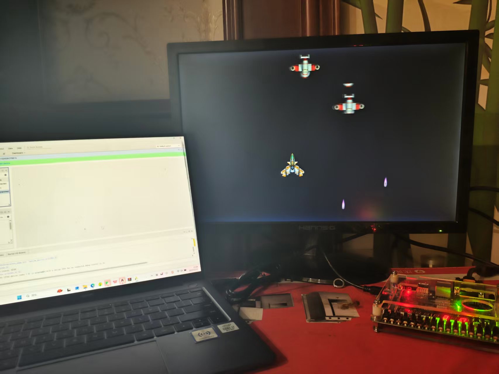 飞机射击 VGA 游戏 FPGA 设计 Verilog Vivado VHDL 开发板验证图片 上板照片 (1).jpg