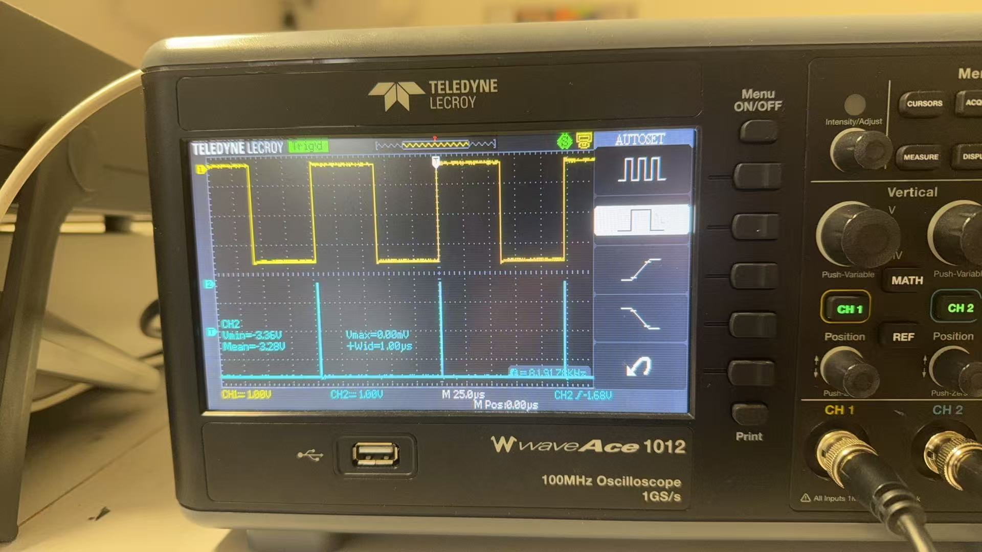 复合视频显示与按键蜂鸣控制 FPGA 设计 Verilog Vivado 开发板验证图片 上板测试.jpg