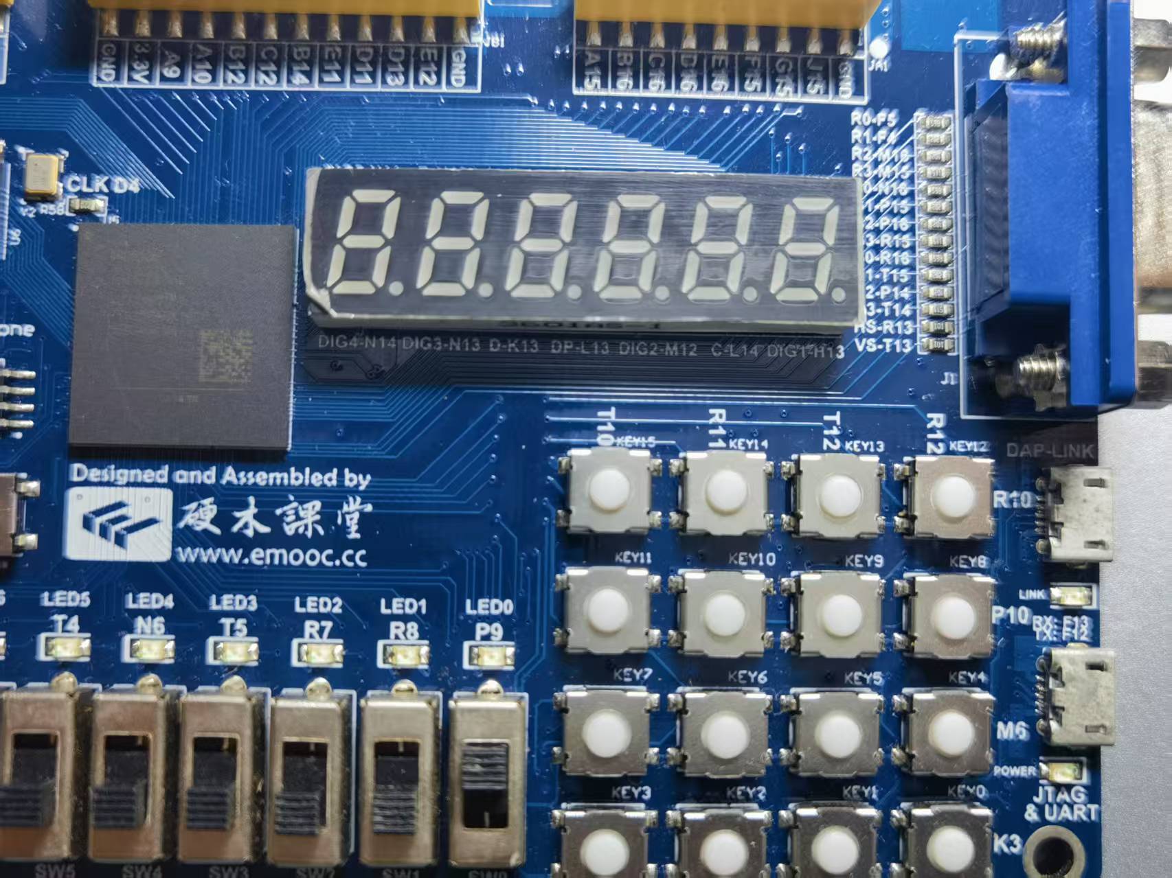 超声波测距数码管显示 FPGA 设计 Verilog Vivado 开发板验证图片  (2).jpg