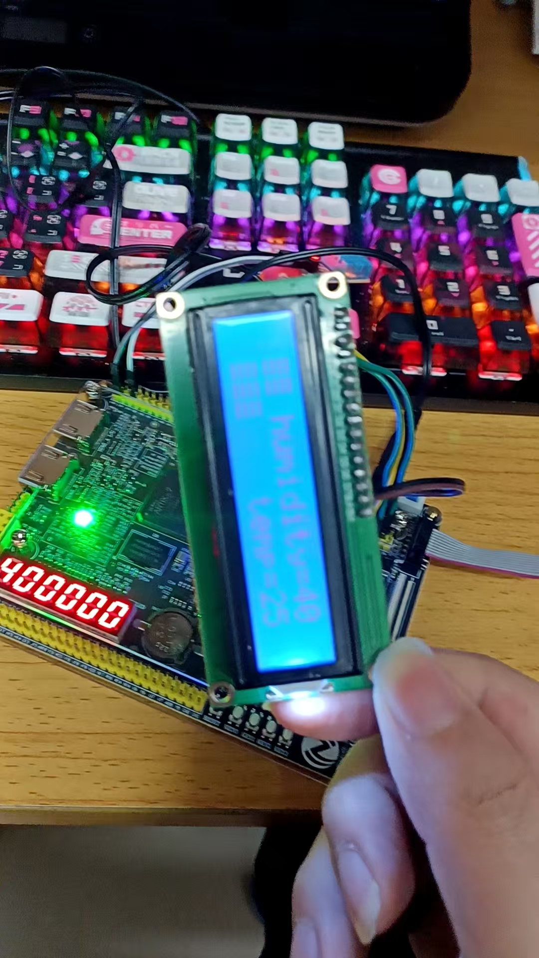 DHT11 温湿度 LCD1602 显示
